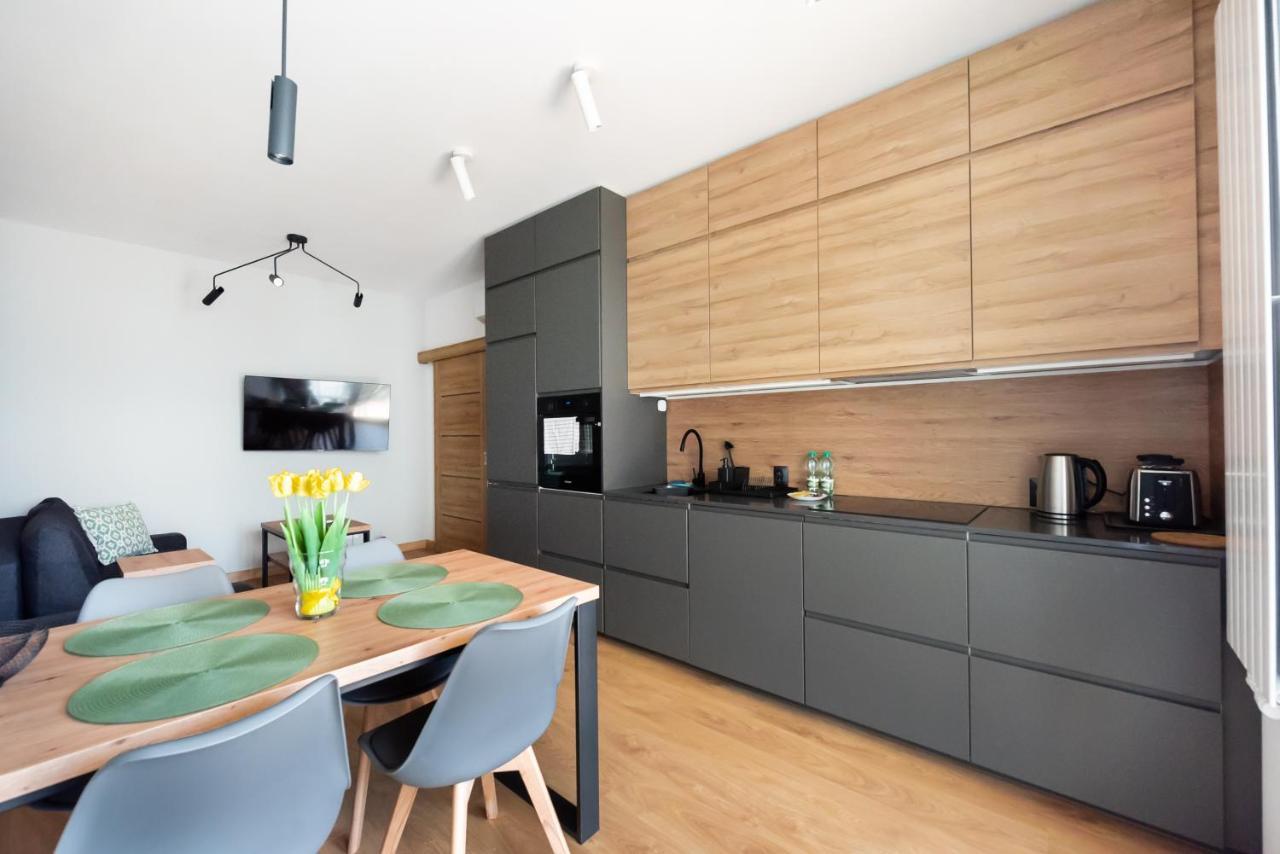 Wola Skwer Happy Apartment Varsavia Esterno foto