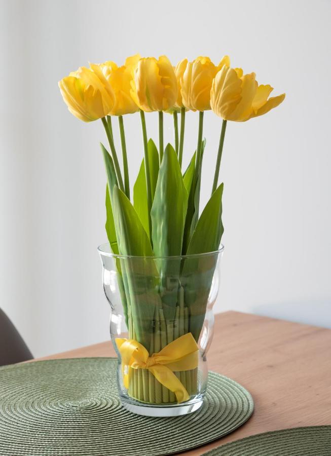 Wola Skwer Happy Apartment Varsavia Esterno foto