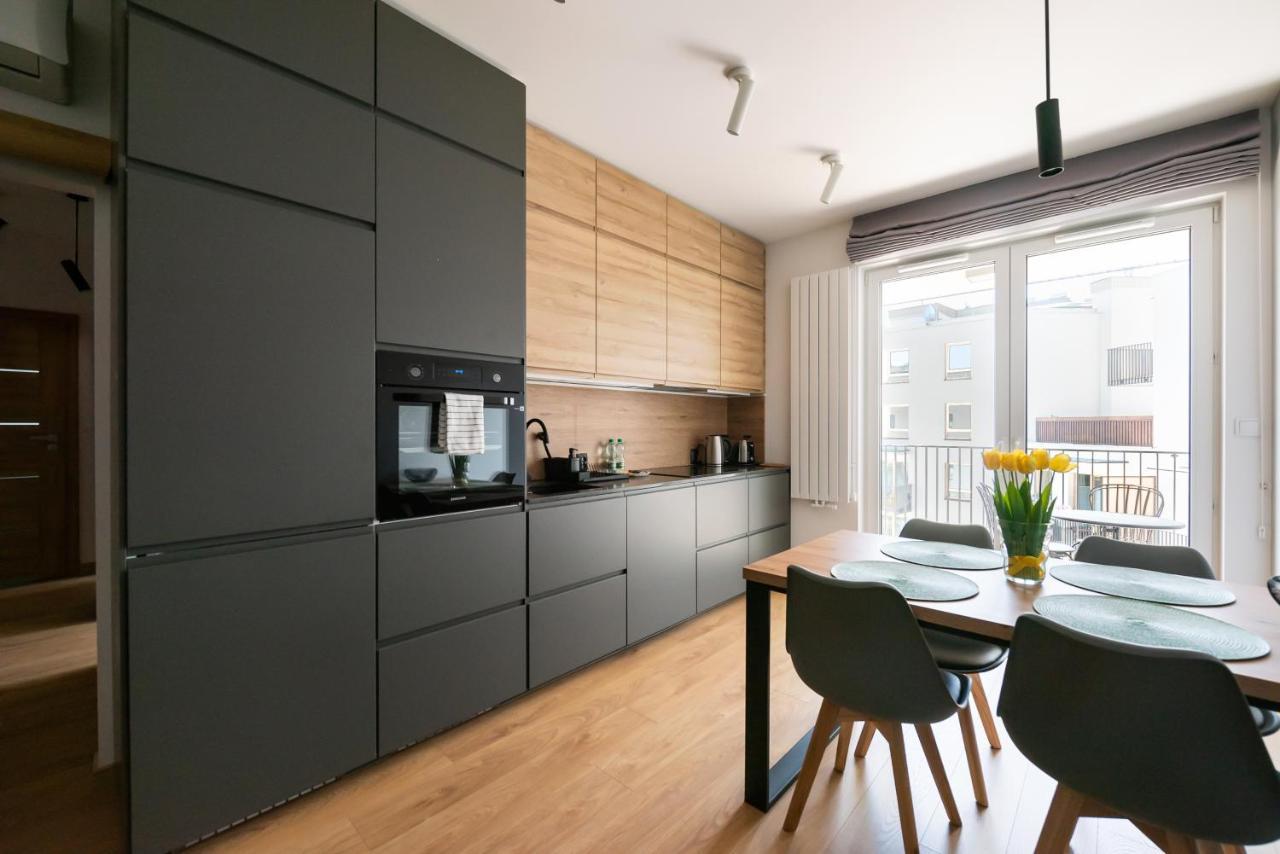 Wola Skwer Happy Apartment Varsavia Esterno foto
