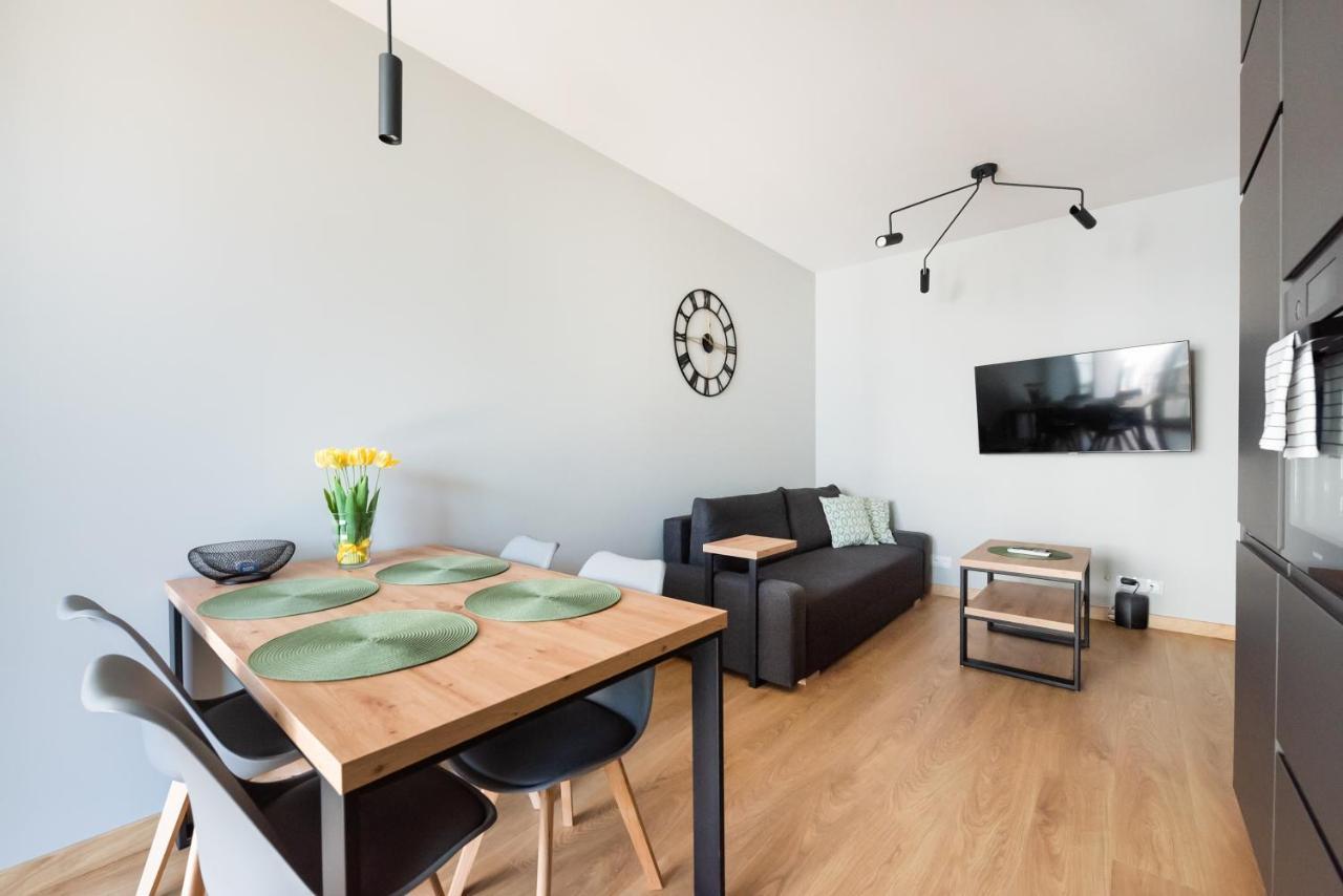 Wola Skwer Happy Apartment Varsavia Esterno foto